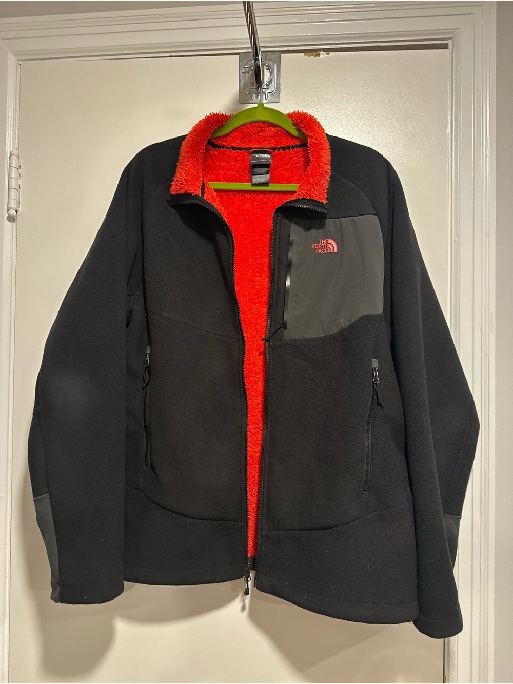The North Face Jacket Sz:L Black Full Zip Chimborazo Fleece Red Sherpa Lined.